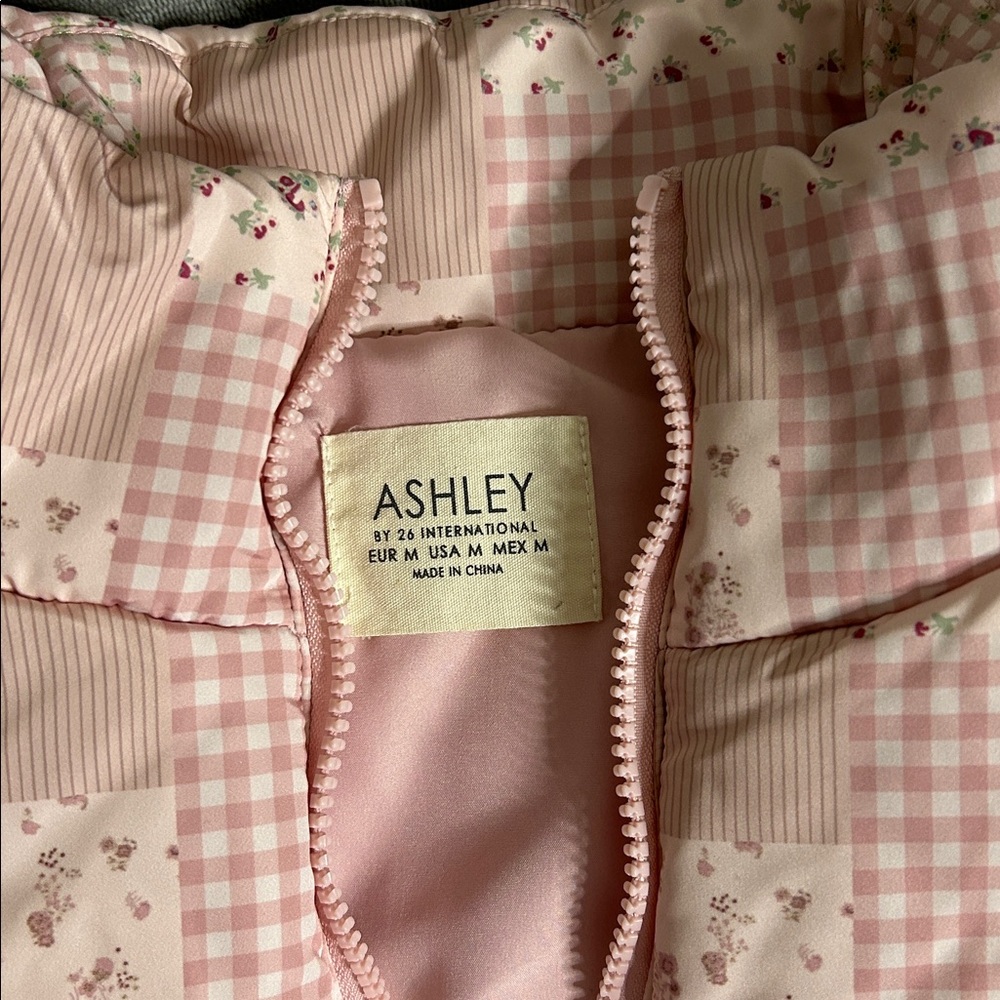 Pink Patchwork Puffer Vest - image 2